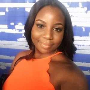 Meet your Posher, Christena